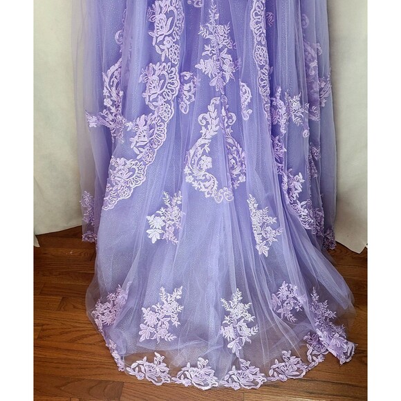 Ball Gown, Prom, Formal (16) Lilac Strapless Embroidered Gown w/Separate Sleeves - Picture 8 of 10